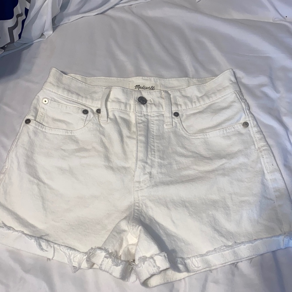 White high rise denim shorts size 26 inch waist. Brand is Madewell